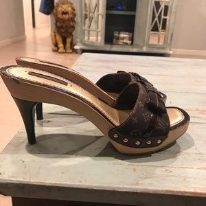 **SOLD*Louis Vuitton heels